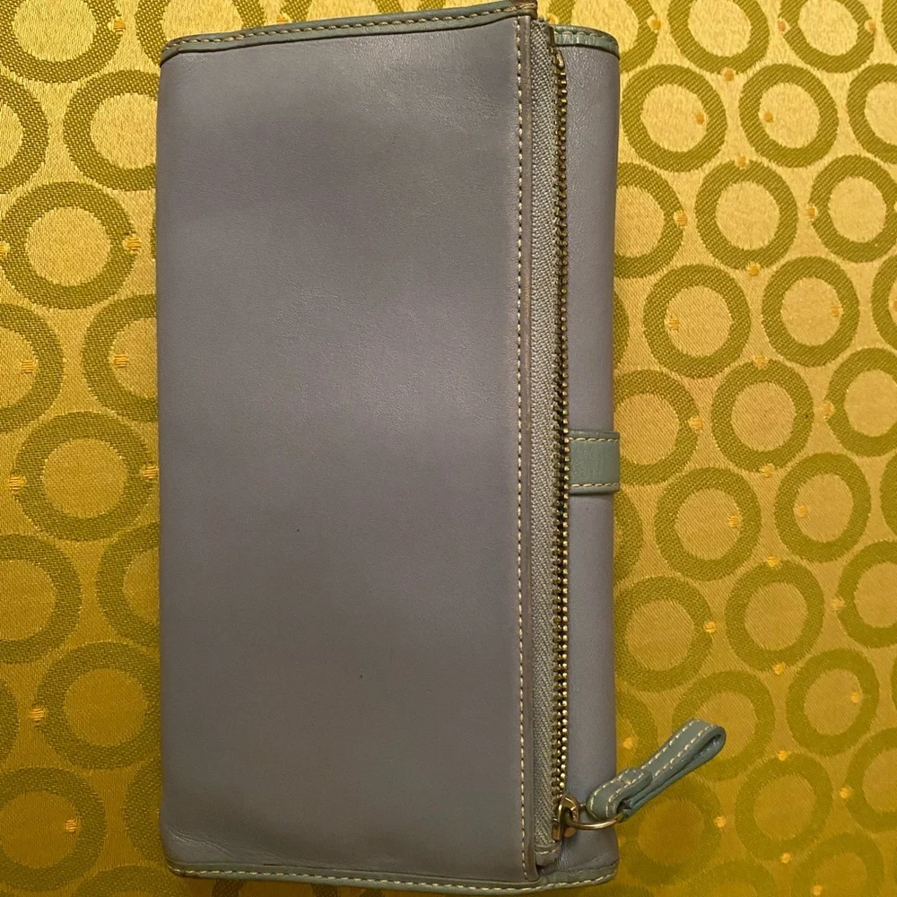 Coach. Light blue wallet with insert